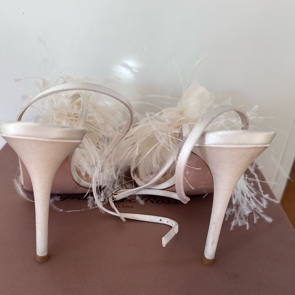 Gianvito Rossi Selah Off White Feather Embellished Satin Heels 39.5 US 8.5 - 9.5 - Picture 8 of 13